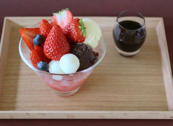 strawberry-cream-anmitsu.JPG