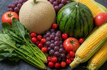 大学販売会用果物・野菜集合夏.jpgのサムネイル画像
